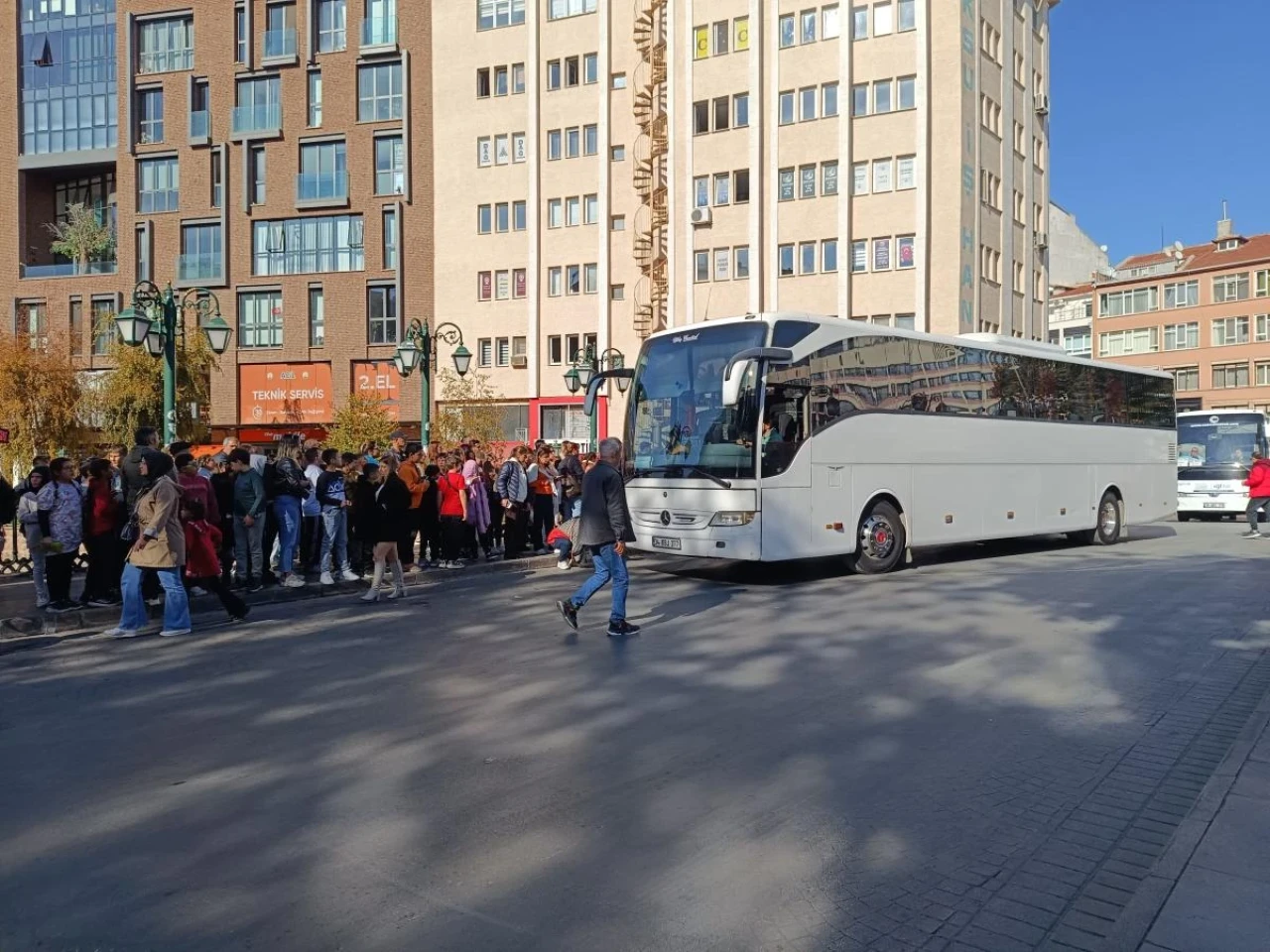 Eskişehir'e Yerli ve Yabancı Turistler Gelmeye Devam Ediyor